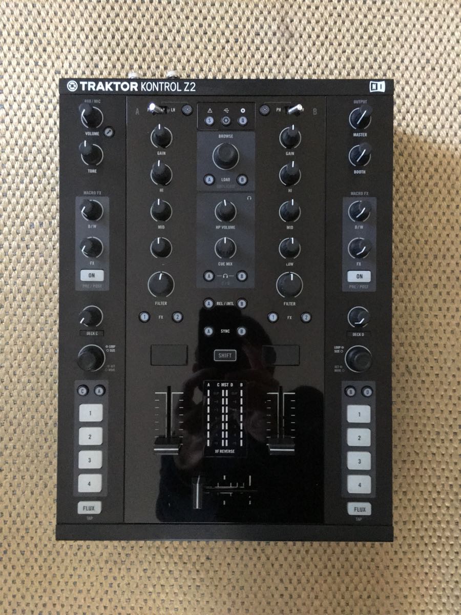値下げ)TRAKTOR KONTROL Z2 PCDJ,DJミキサー(SUPER SEAL付) TRAKTOR 