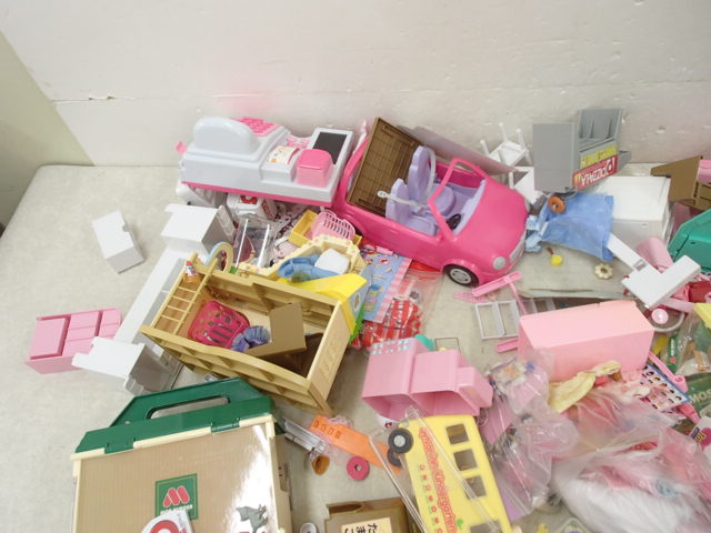 同梱不可 ジャンク 処分 バービー他 フォルクスワーゲンビートル.自転車.洗濯機 等