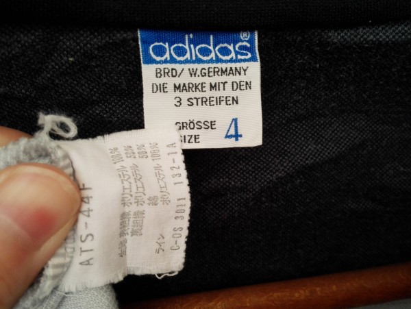 Adidas アディダス トラックジャケット サイズ4 ジャージ 70年代 デサント 西ドイツタグ ヴィンテージ 薄手 Z6k60 アディダス 売買されたオークション情報 Yahooの商品情報をアーカイブ公開 オークファン Aucfan Com