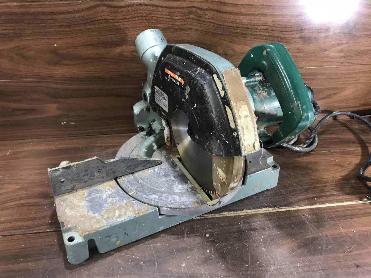 C8FC 卓上丸のこ - : 216mm HiKOKI(ハイコーキ) 美品 無限堂大阪店 