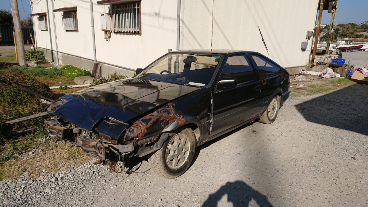 AE86 Yahoo!オークション 部品取り車 カローラレビン 部品取り 2 