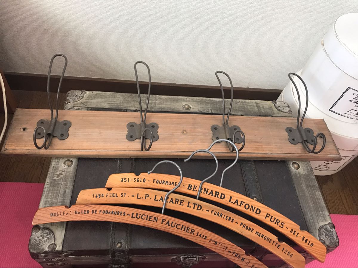 ハンガーブック壁掛け_1