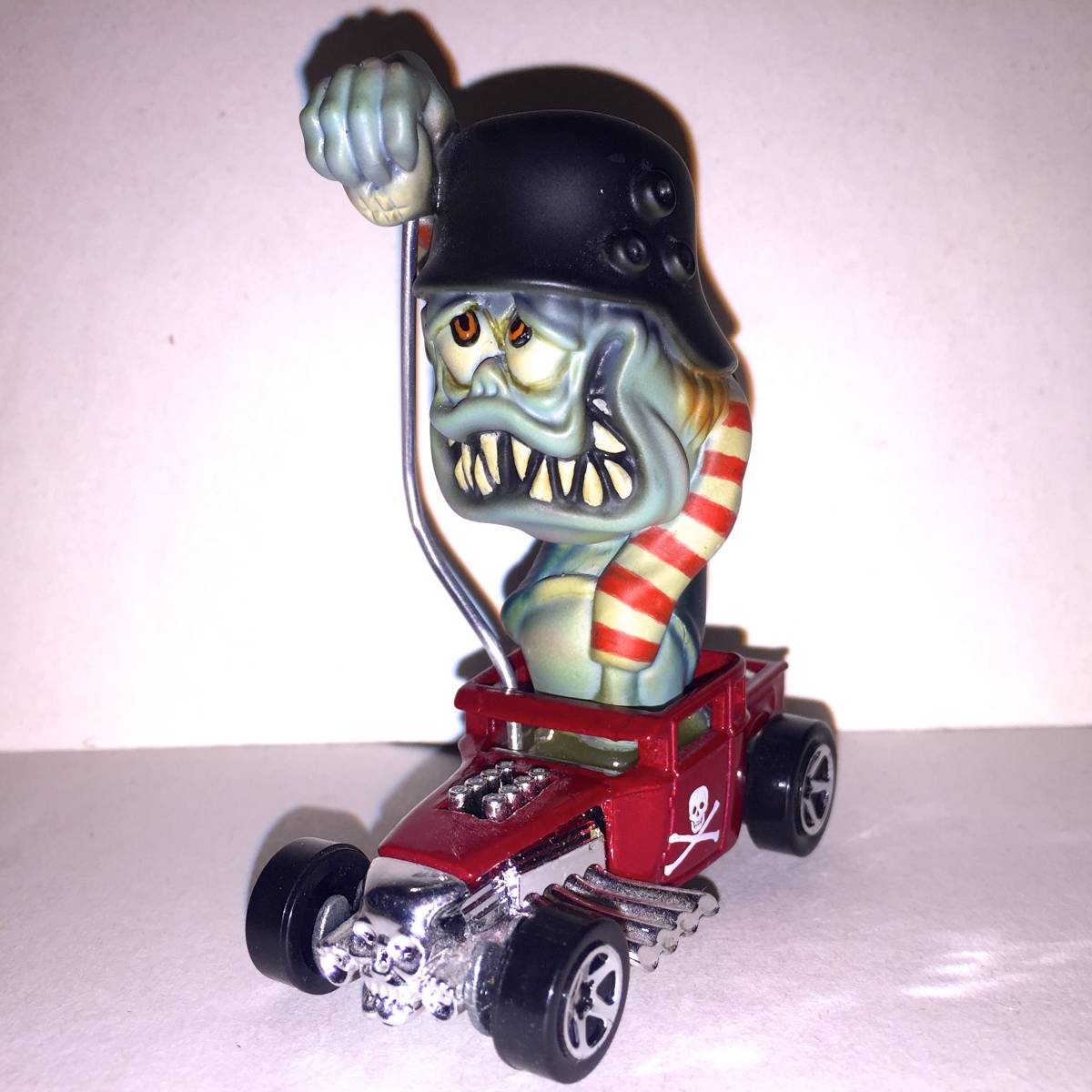 Knuckle x LITTLE CHOP Chop Design DESIGN headlockstudio by 