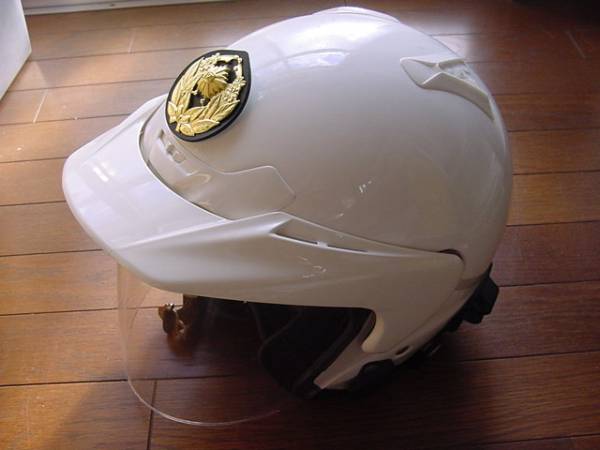 ☆ヘルメット章 5枚葉 交通機動隊 警察 白バイ 即決可！交通安全 ☆
