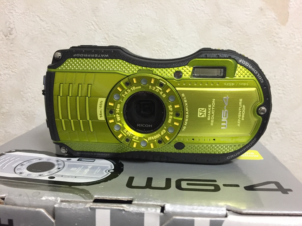 稼動品 コンデジ RICOH WG-4 ライムイエロー 防水耐衝撃 【公式通販】