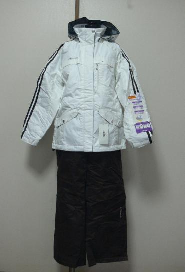 ellesse エレッセ ライナー付スキーウェア レディースLサイズ 上下セット エレッセ ellesse 新品 スキーウェア上下セット レディースL ,ellesse