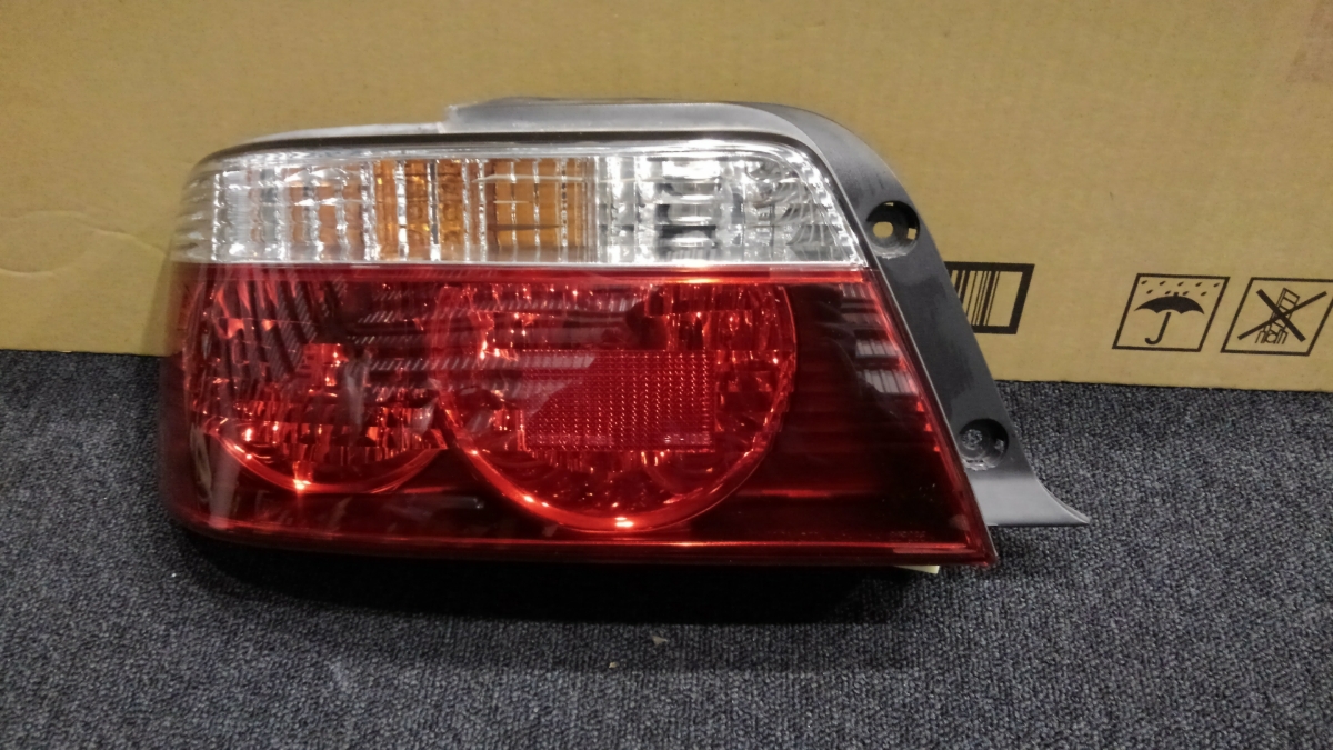JZX 100 チェイサー　純正　後期テール チェイサー JZX100 後期 | ツアラーV jzx100 ツアラー 後期純正テール