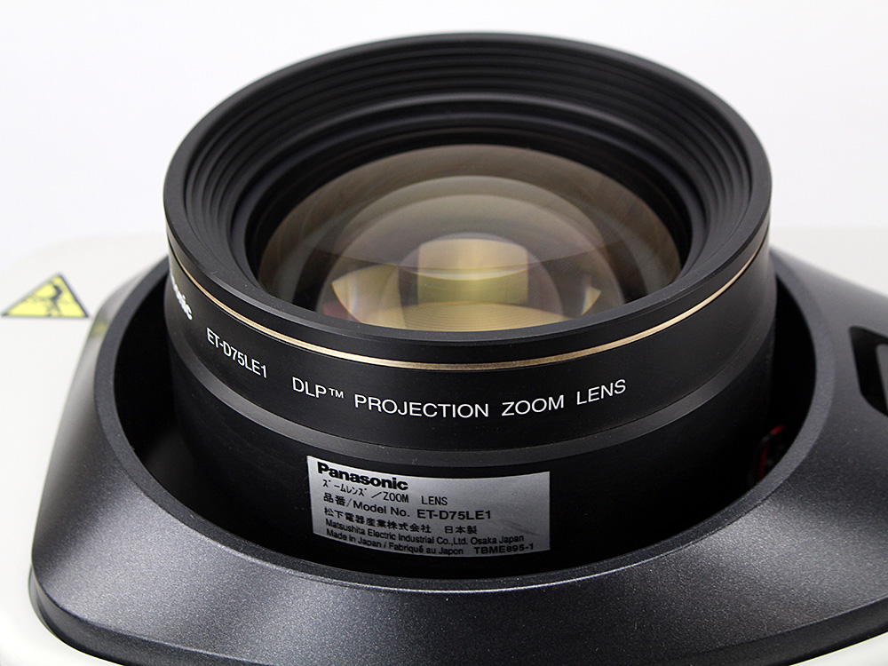 I / Panasonic パナソニック / DLPプロジェクター TH-D7700 / 7000lm