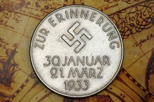 アドルフ・ヒトラーのYahoo!オークション(旧ヤフオク!)の相場・価格を