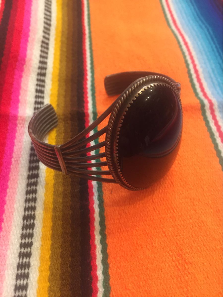 インディアンジュエリー ナバホ族 NAVAJO オニキス シルバーバングル