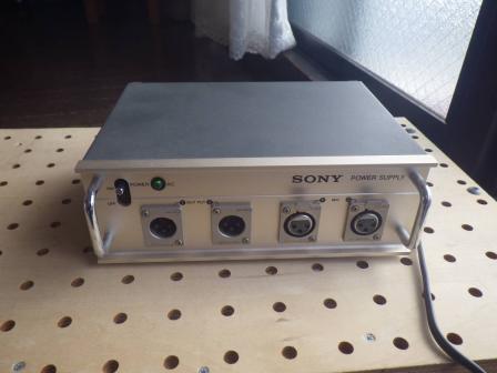 SONY　コンデンサーマイク用パワーサプライ　AC-１４８F