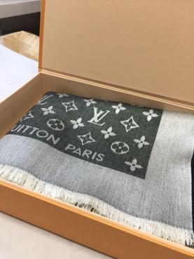 【豊富な，限定SALE】 ルイヴィトン モノグラム ショール デニムブラック(その他)｜売買されたオークション情報、yahooの商品情報をアーカイブ公開 - オークファン 服飾小物