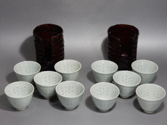 未使用の美品　中国製　青白磁　蛍手煎茶碗１０客　籠付き　煎茶道具
