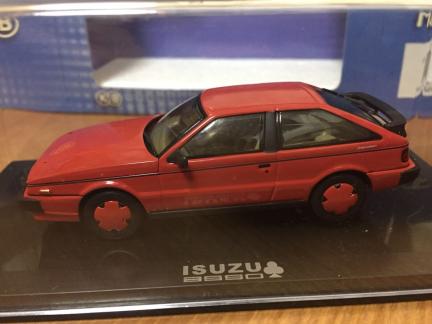 1/43 ルミノ いすゞ ピアッツァ イルムシャー 赤 訳あり　Lumyno Isuzu Piazza irmscher Red
