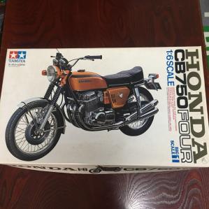 HONDA CB750 FOUR
