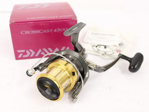 DAIWAクロスキャスト 4500 ライン付き　換えスプール付き ダイワ クロスキャスト 4500 未使用