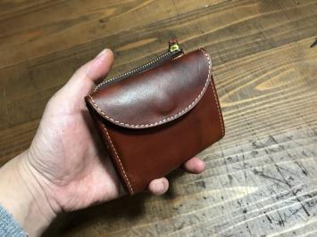 【三つ折りウォレット】シンプル&コンパクト！本革を使用したハンドメイドレザーアイテム