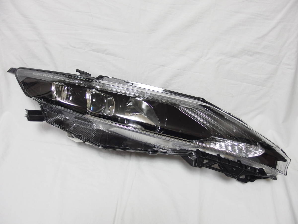 60 前期 ハリアー 右 LED ヘッドライト 　81140-48440 0 前期 ハリアー ☆即決☆美品☆点灯確認済☆ 左 ☆即決☆美品ハーネス