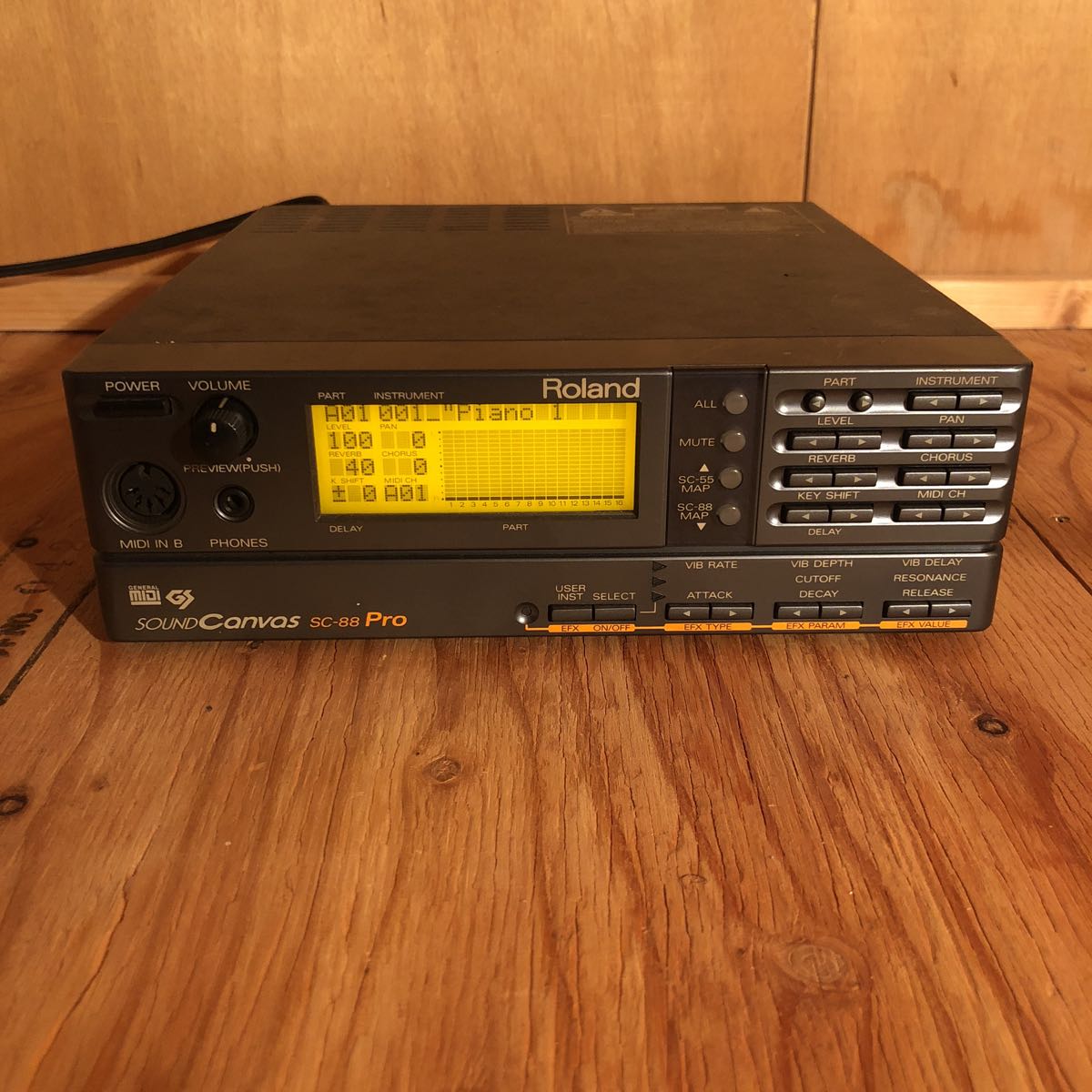 良好！ Roland ローランド Sound Canvas SC-88 PRO 通電ボタン操作確認
