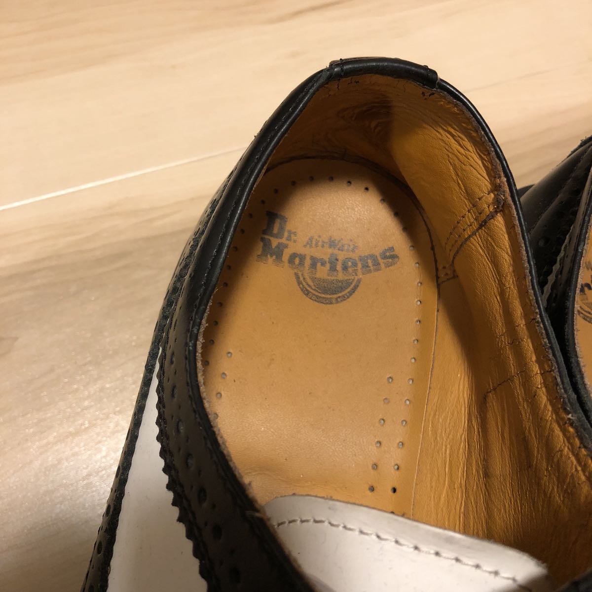 Dr.Martens ドクターマーチン 10458 ウィングチップ 5ホールシューズ 