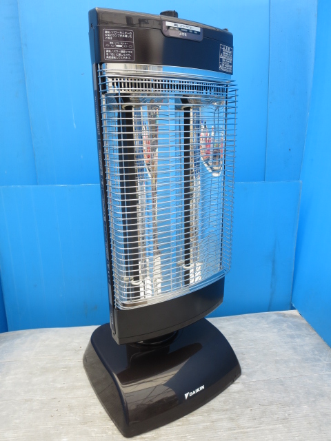 □ダイキン 遠赤外線暖房機 ERFT11PS 1100W 首振 [0422RK]7AT! 冷暖房