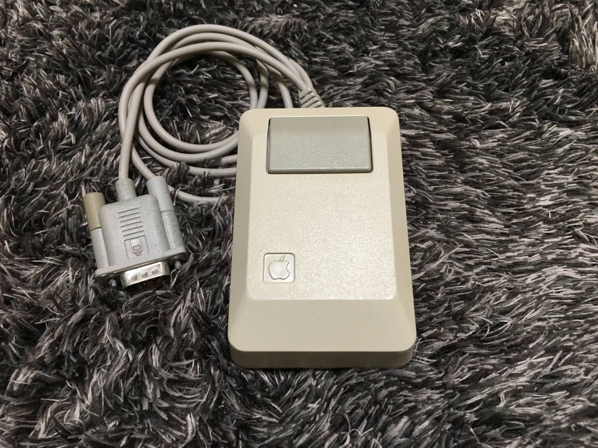 Apple Macintosh Classic 本体通電せずJUNK 送1000円】Apple Macintosh ClassicII 通電せず ジャンク