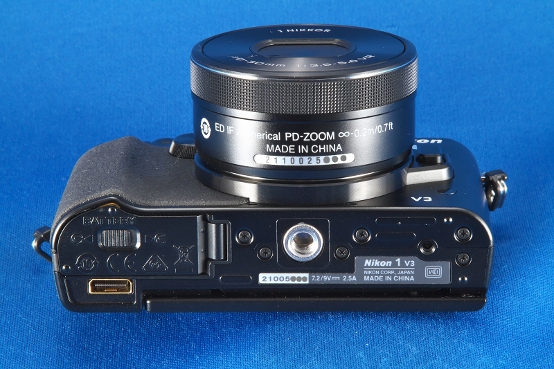 ニコン Nikon 1 V3 + 標準パワーズーム10-30mm デジタルカメラ ミラー
