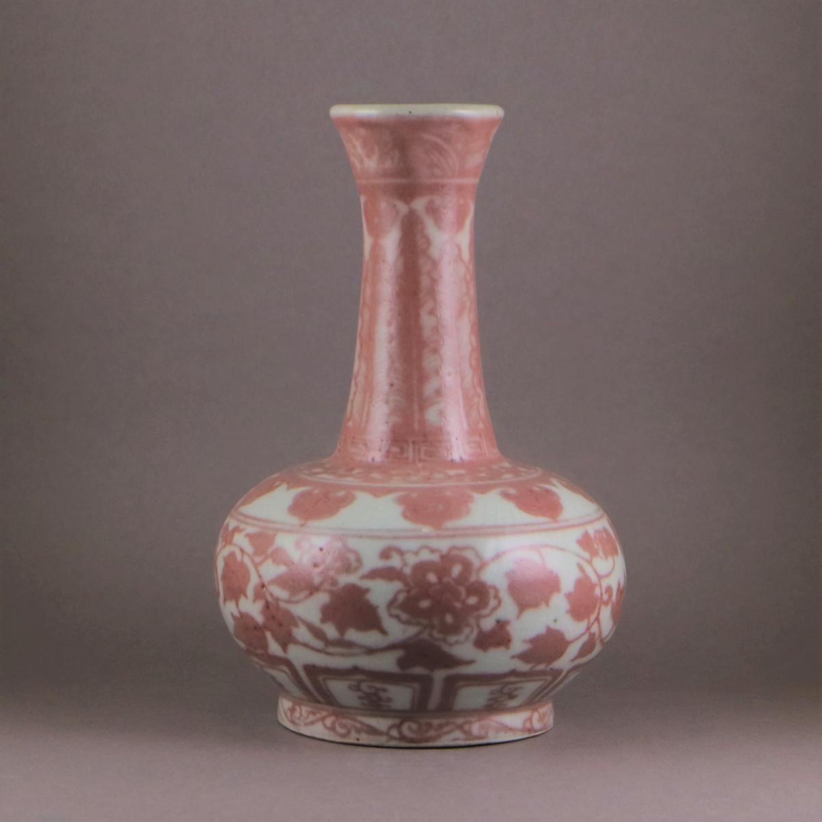 中国明時代　釉裏紅花生　共箱　高さ約30㎝　東Y8-0619☆2Fタエチ GTS】タイ出土 中国明清・釉裏紅花蕉葉文長頸瓶17～18世紀 【公式