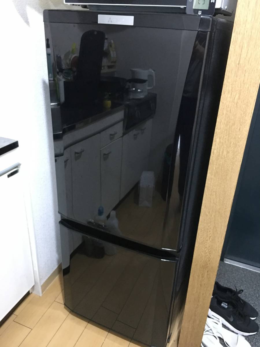 三菱146L 2ドアノンフロン冷凍冷蔵庫(床防護シート付) ECO PLUS