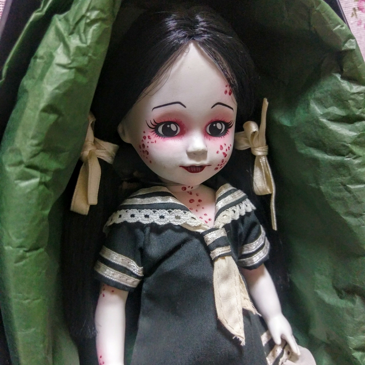 Dead Maggot Living Dolls - | Toyz 0 Mezco Resurrection Series 