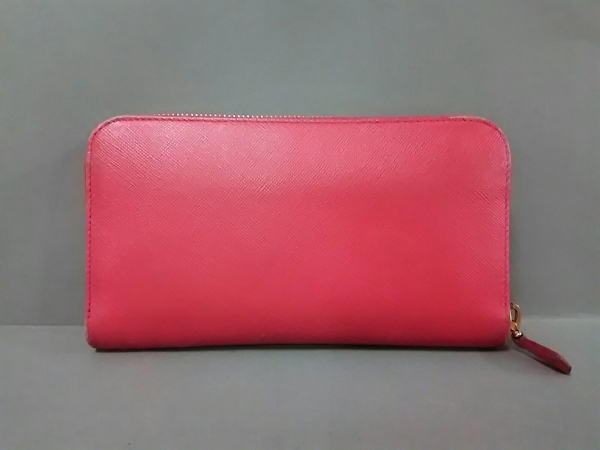 PRADA ピンク レザー 長財布 PRADA プラダ 長財布 ラウンド PRADA ピンク レザー 長財布 PRADA プラダ 長財布 ラウンド