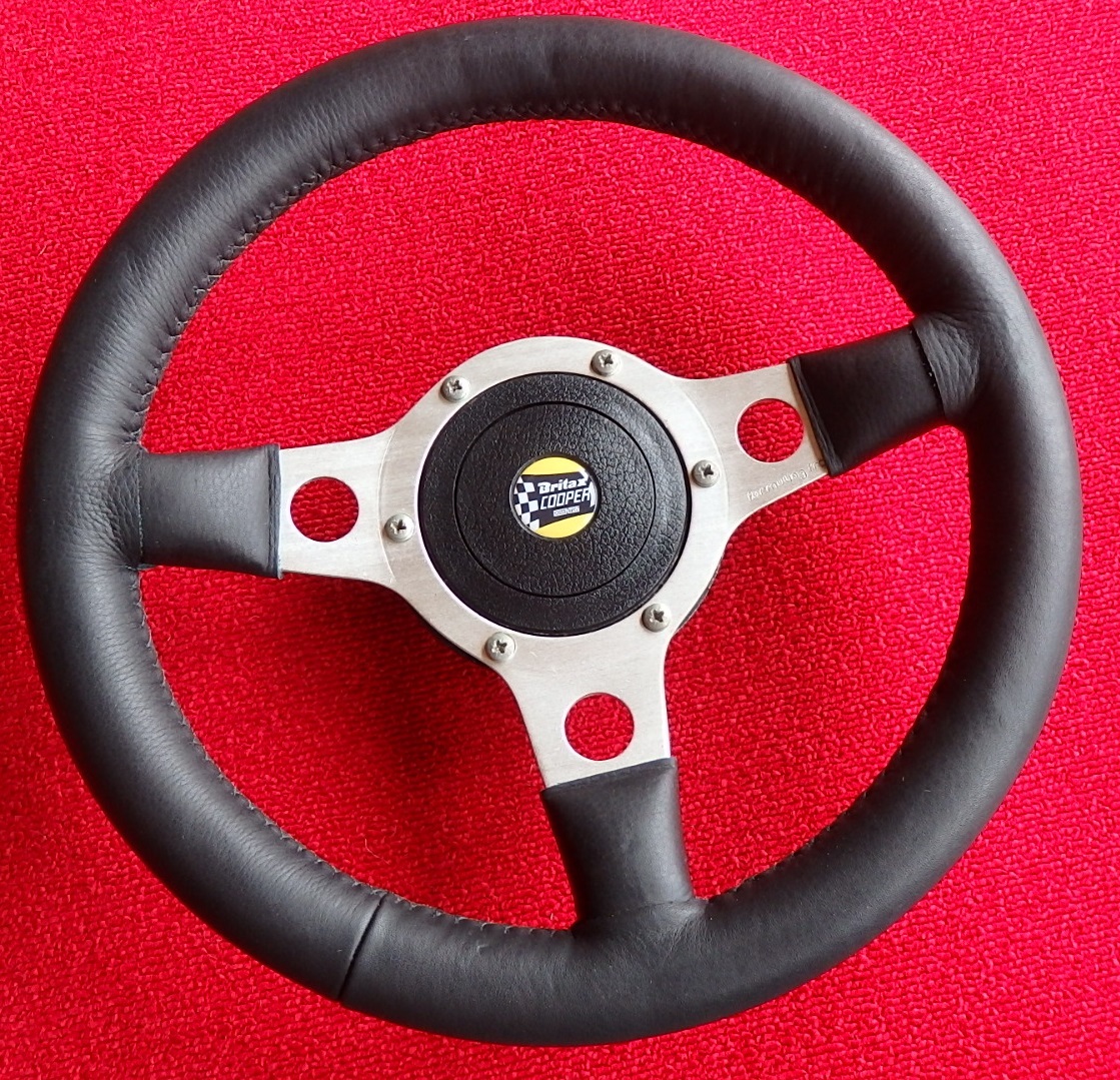 □ローバーMINI用 14インチ モトリタステアリング 中古美品□