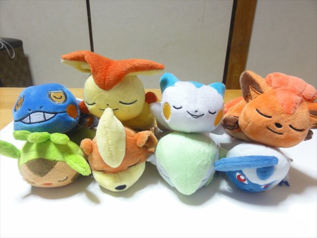 ポケモンセンター☆ポケモン くったり ぬいぐるみ☆いろいろ8体セット