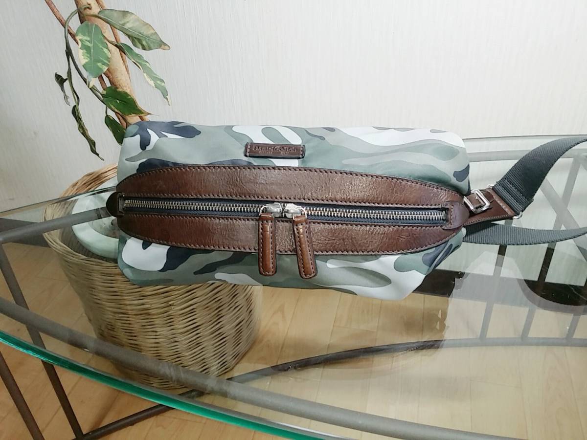 <希少>ダニエル&ボブ　Daniel&Bob ボディバック　カモフラ　迷彩 Daniel&Bob ボディバッグ 希少>ダニエル&ボブ ボディバック