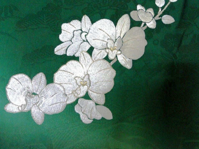 【絹工房29】高級手縫仕立付★新品最新柄★本刺繍・胡蝶蘭柄訪問着★希少品・限定品！ 胡蝶蘭 絹工房☆高級手縫仕立付☆限定品・胡蝶蘭柄訪問着 総刺繍 絹工房☆高級手縫仕立付☆京友禅・胡蝶蘭柄訪問着 絹工房☆高級手縫仕立付☆極細本刺繍・胡蝶蘭柄訪問 桜