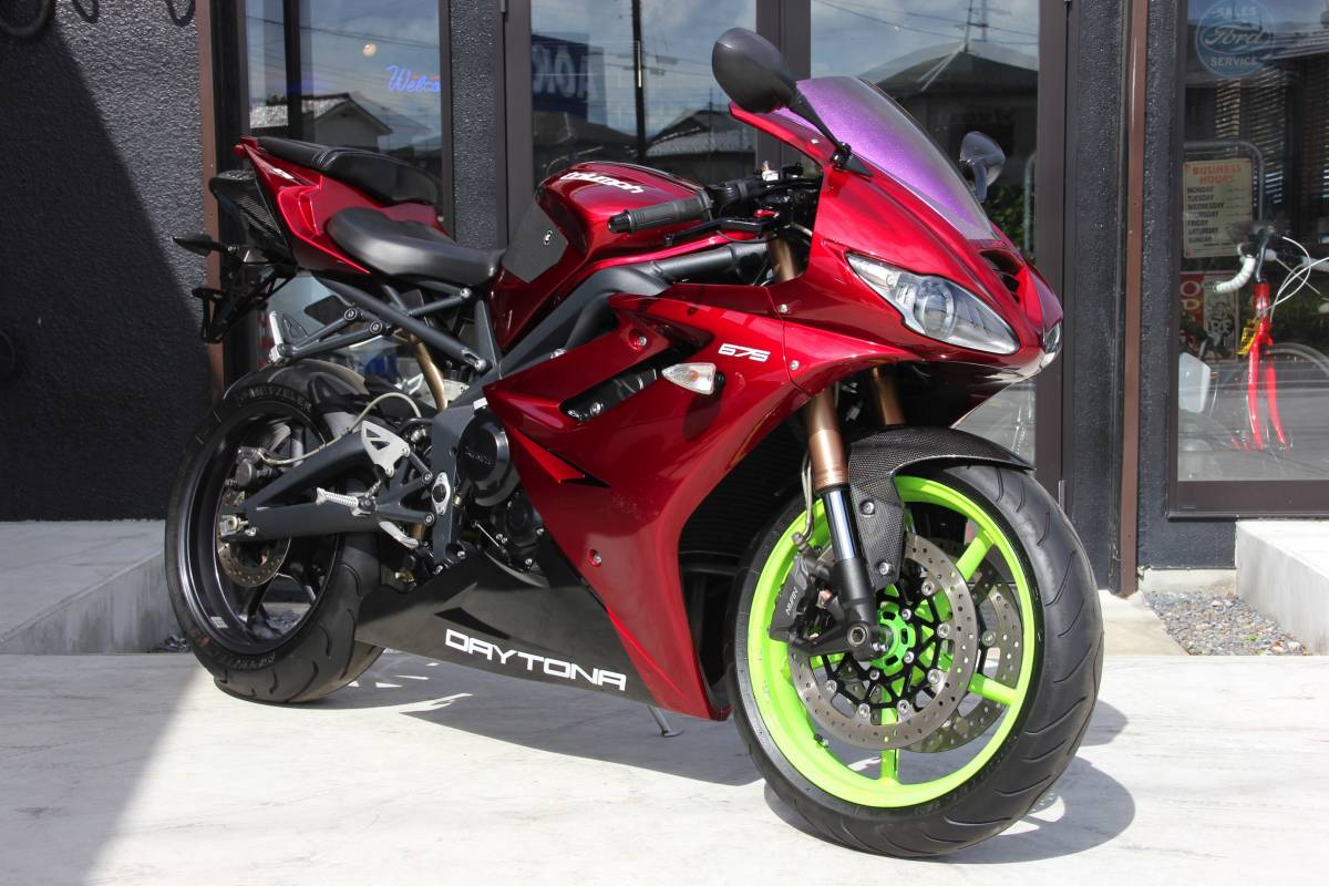  予備検査付き 走行8732km 3気筒エンジン TRIUMPH DAYTONA 675 トライアンフ デイトナ675 クイックシフター H25年登録車(トライアンフ)｜売買されたオークション情報、yahooの商品情報をアーカイブ公開 トライアンフ