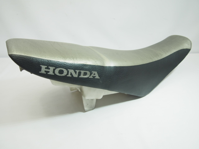 XR100モタード/XR50モタード純正シートHD13_AD14_motard_XR100_XR50