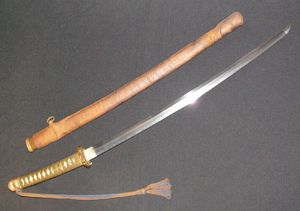 蔵出旧日本陸軍綺麗な軍刀拵え木製つなぎ付