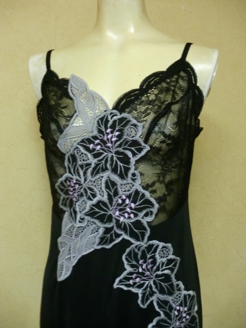 大人気，SALE ワコール SBF227 Trefle トレフル レース刺繍/スリップ 85-90 S-343(Mサイズ)｜売買されたオークション情報、yahooの商品情報をアーカイブ公開 - オークファン Mサイズ