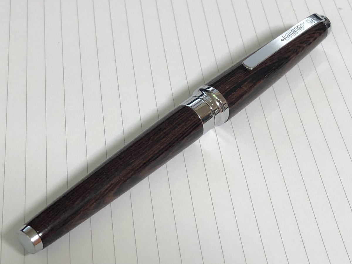 セーラー万年筆 銘木シリーズ旧型 鉄刀木 タガヤサン 18K 中字