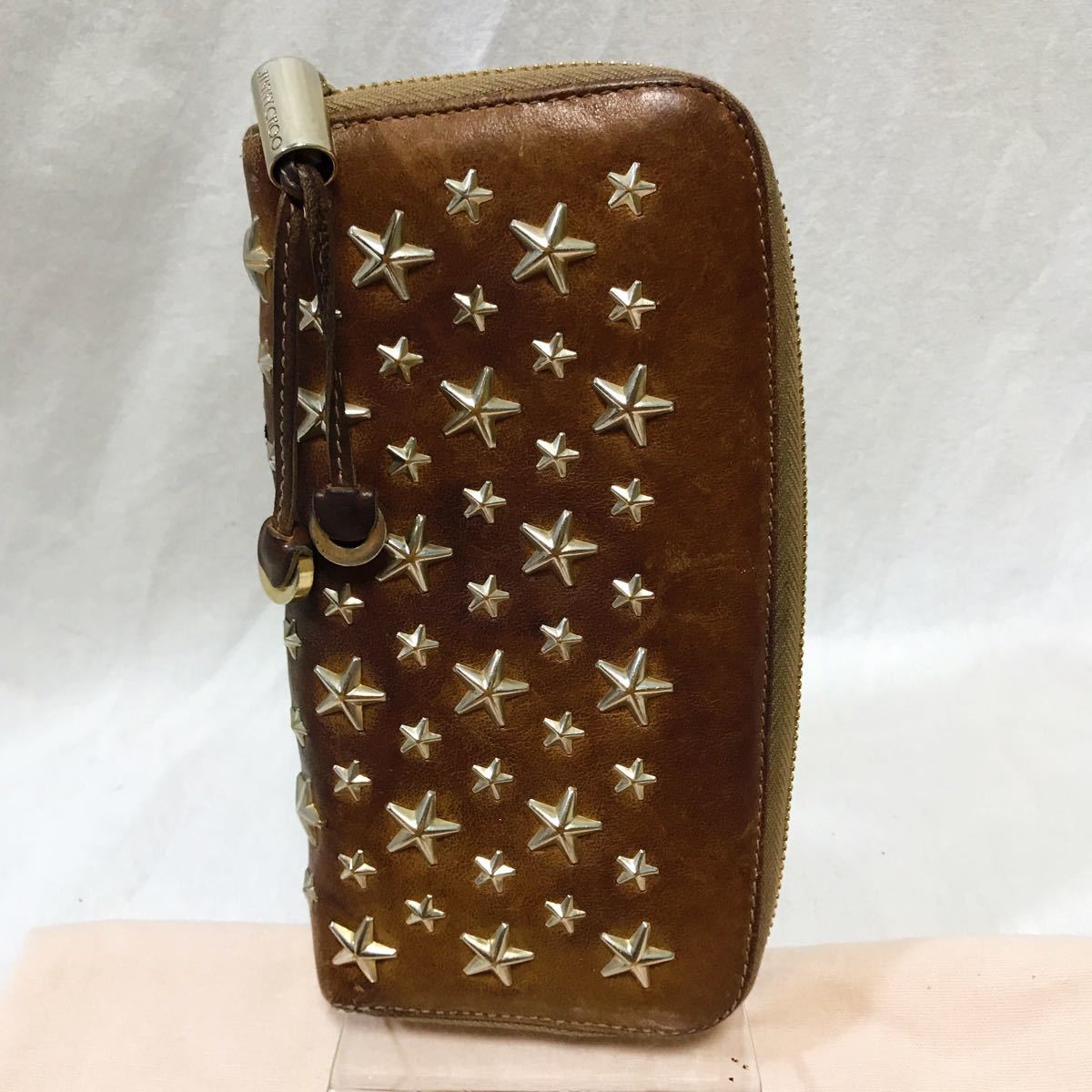 ジミーチュウ【Jimmy Choo】スタースタッズ 星 ラウンドファスナー長 