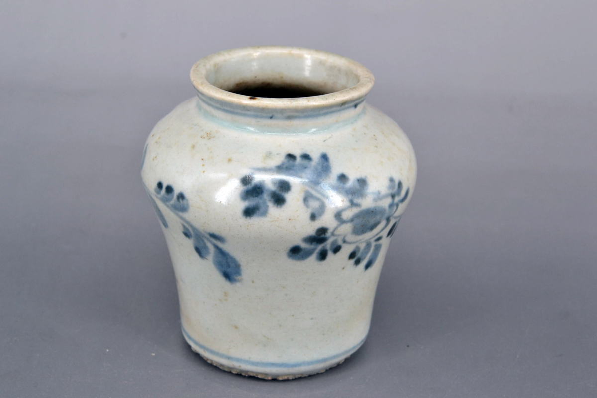 薩摩屋】李朝時代花染付茶入 茶道具 李朝 飴釉 大海茶入 ぐい呑み 朝鮮