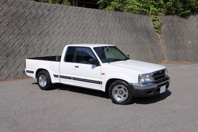 プロシードキャブプラス ローダウン車検来年4月 5MT b2600 b2200 