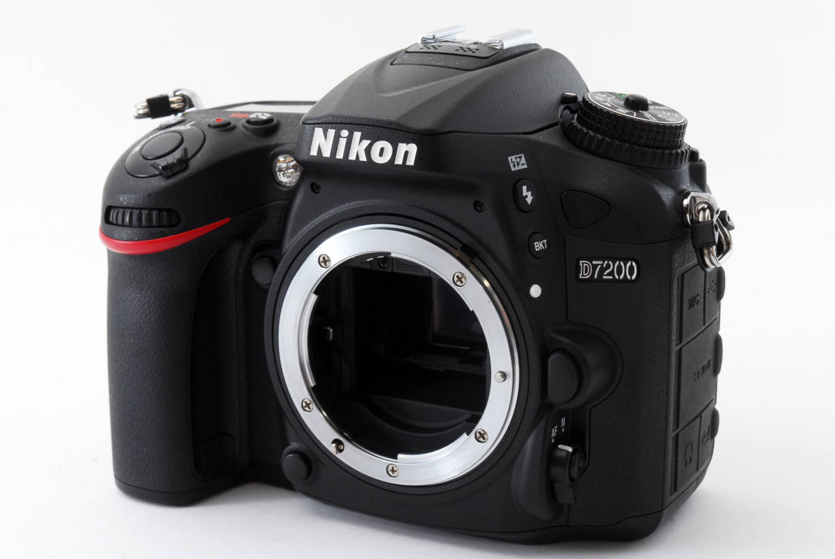 買取 安い ☆極上美品☆ Nikon ニコン D7200 ボディ シャッター数1000 