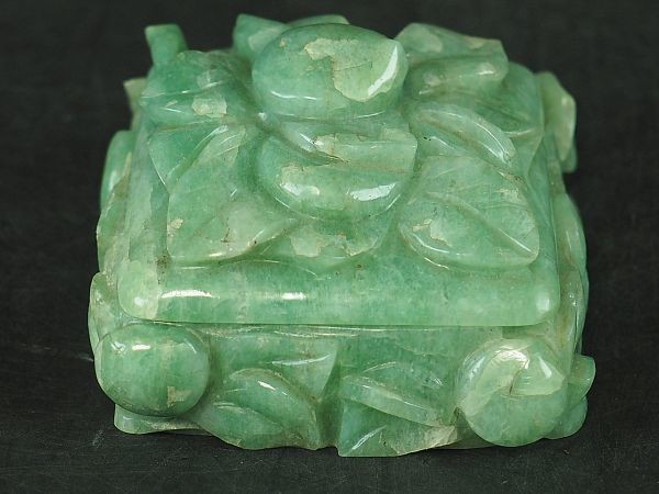翡翠 唐物 清代 中国 中国古玩 清時代 翡翠彫刻花紋蓋物 重さ946g 唐物 AF5390 【公式通販】