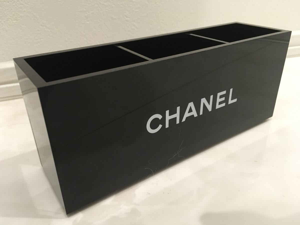 シャネル ブラシ立て ペン立て リビングにも 未使用 シャネルのペン