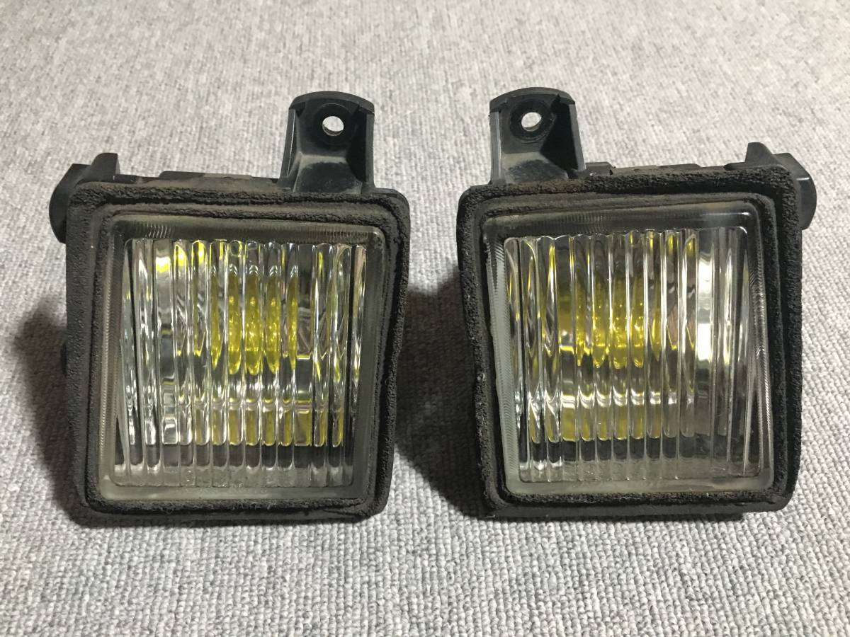 AE86 レビン　純正フォグランプ AE86 AE86用 純正フォグランプ 純正フォグランプ 後期 レビン 左右