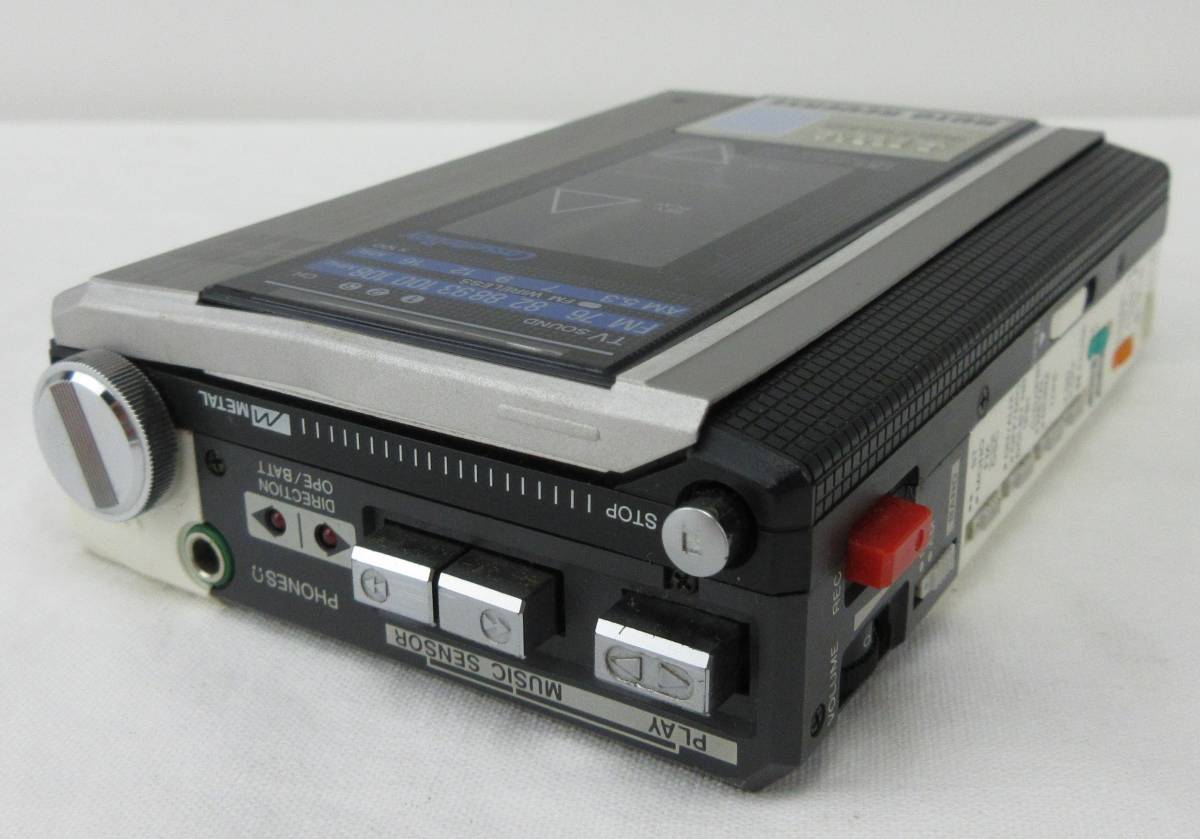 AIWA HS-J7 アイワ カセットボーイ FM/AM ステレオラジオ AIWA HS-J7 アイワ カセットボーイ FM/AM ステレオラジオ