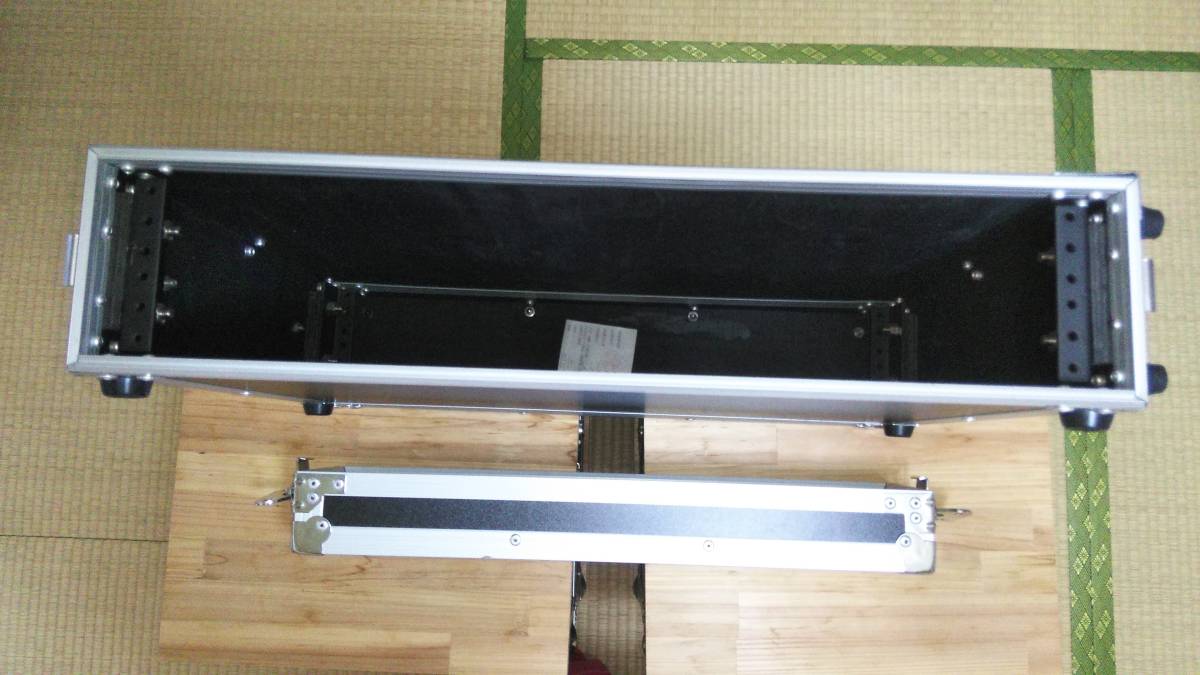 ２U　ラックケース　黒_5