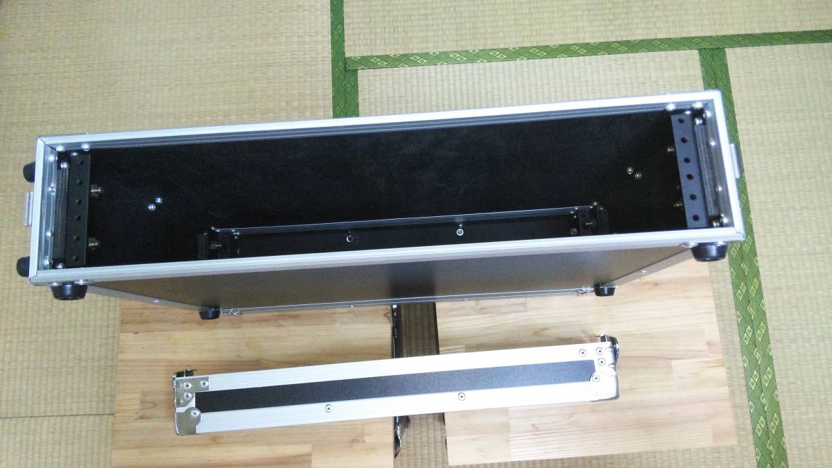 ２U　ラックケース　黒_6